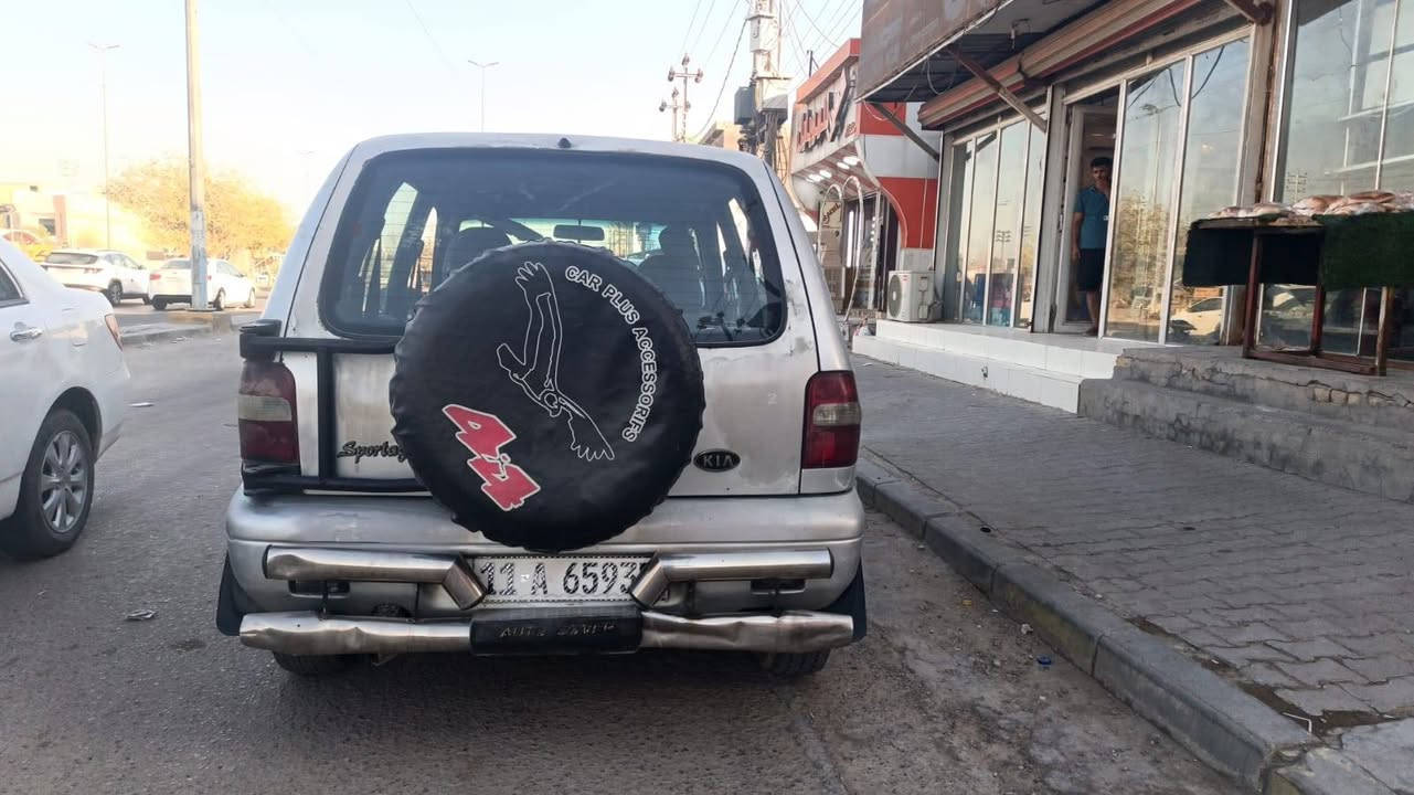 سبورتج دفع رباعي 1995 للبيع رقم بغداد انكليزي مكينه 2000 مسكر اوتماتيك
غرفته جديده
مكينه بحاله جيده لا تبخير ولا تنقيص ولا صوت
كير بحاله جيده 
حداديه اماميه جديده
باتري وداينمو جدد
كهربائيات كلها شغاله 
نقص حداديه خلفيه فقط 
مكاني نجف رقم الهاتف ***********
السعر 35 وبيه مجال
