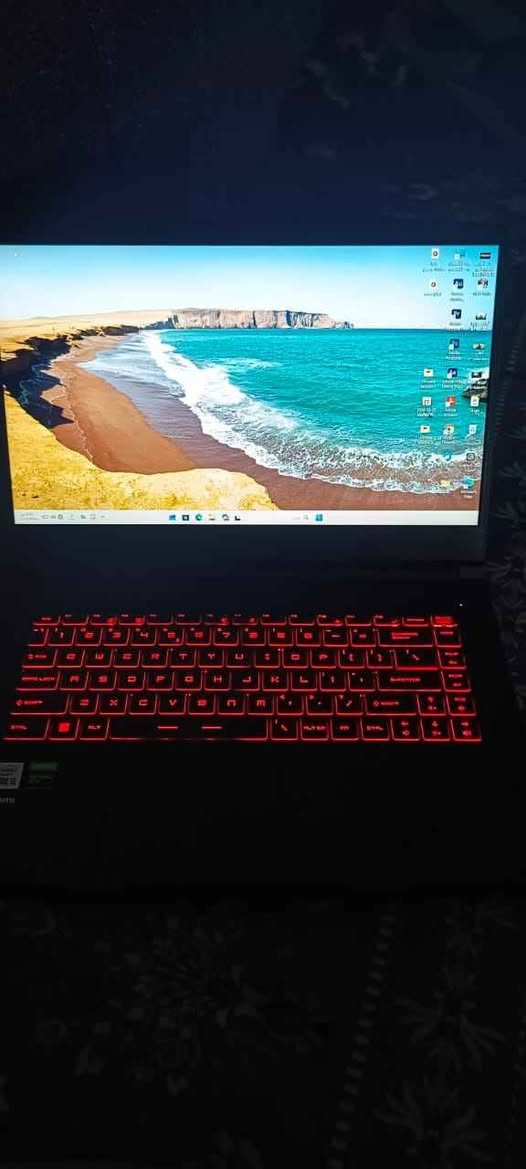 لابتوب msi كيمنك 
كور i5 جيل 11
كرت شاشه 1650
SSD 256
رام 8 
سعر 550 
مكاني بغداد شعب 
رقم ***********
ماعندي توصيل بغداد, العراق
