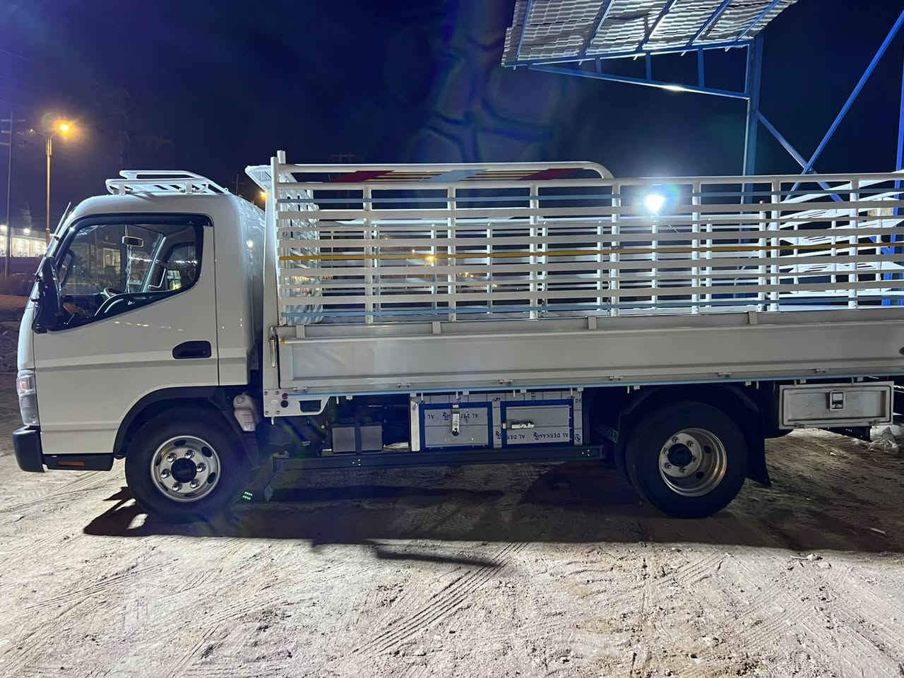 🚙 كنتر موديل 2025
🇰🇼 كويتي محسن
📍 ماشية 20 ألف كم
🔧 محوّرة 17 ونص
🪪 رقم بغداد

📞 للتواصل:
***********
