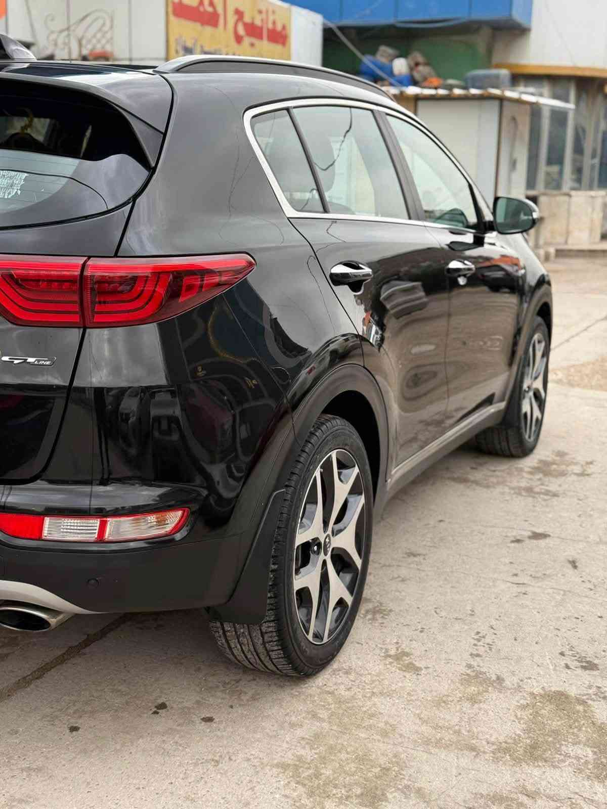 السلام عليكم 
گيا سبورتج خليجي  رقم بغداد بسمي مشروع وطني 

جيتي لاين يسموها ايراني ( GT LINE ) ماشية 100 الف
 
موديل 2018 
 
فول مواصفات 
 
1- فول تحكم ستيرن  ستيرن حرف Dمع كروس سرعة 
 
2-گامرا دواره مع شاشة لمس 
 
3-بصمه 
 
4- لون اسود 
 
5-لايت زنون واوتو لايت +ماطور تلقائي تحكم اوتو
 
6- لد امامي وخلفي 
 
7-هند بريك بصمه 
 
8-شفتات استيرن 
 
9- شاحن واير ليس 
 
10- تبريد ابيانو 
 
11-بانوراما 
 
12-شاشة كار بلي +سماعه دمام بالصندوك 
 
13محرك 2400
 
14-كشنات جلد لون مميز كهربائيه + تدفئه ووتبريد بالكشنات الاماميه وتدفئه بالكشن الخلفي 
 
15-قطعتين تبريد 
 
16- بصمة ابواب 
 
17-جام اوتو 
 
18-فور ويل
 
19- مري شفط واشاير مري 
 
20- ثلاث انضمة قياده … 
 
21- تدفئه بالستيرن ….. 
 
22- اوتو ماسحات 
 
23- اوتو لايت 
 
24- اوت هولد توقف ذاتي... 
 
25- نضام منحدرات .... 
 
26- جنطه كهرباء ذكيه تنفتح عند الاقتراب... 
 
27-دبل كزوز .. 
 
28-نضام الترحيب تلقائي عند الاقتراب.. 
 
29- بلوجكتر بقلاوه رباعي العدسه 
 
30-مانع انزلاق ... 
 
زراك لايتات 
 
تعتيم ذاتي بالمري 
 
اناره يدات و لد نهاري زنون
السعر 18500$ 
عنوان بغداد 
***********

نص مكتوب في الصور:
- 11:52 م
- 11:53 م