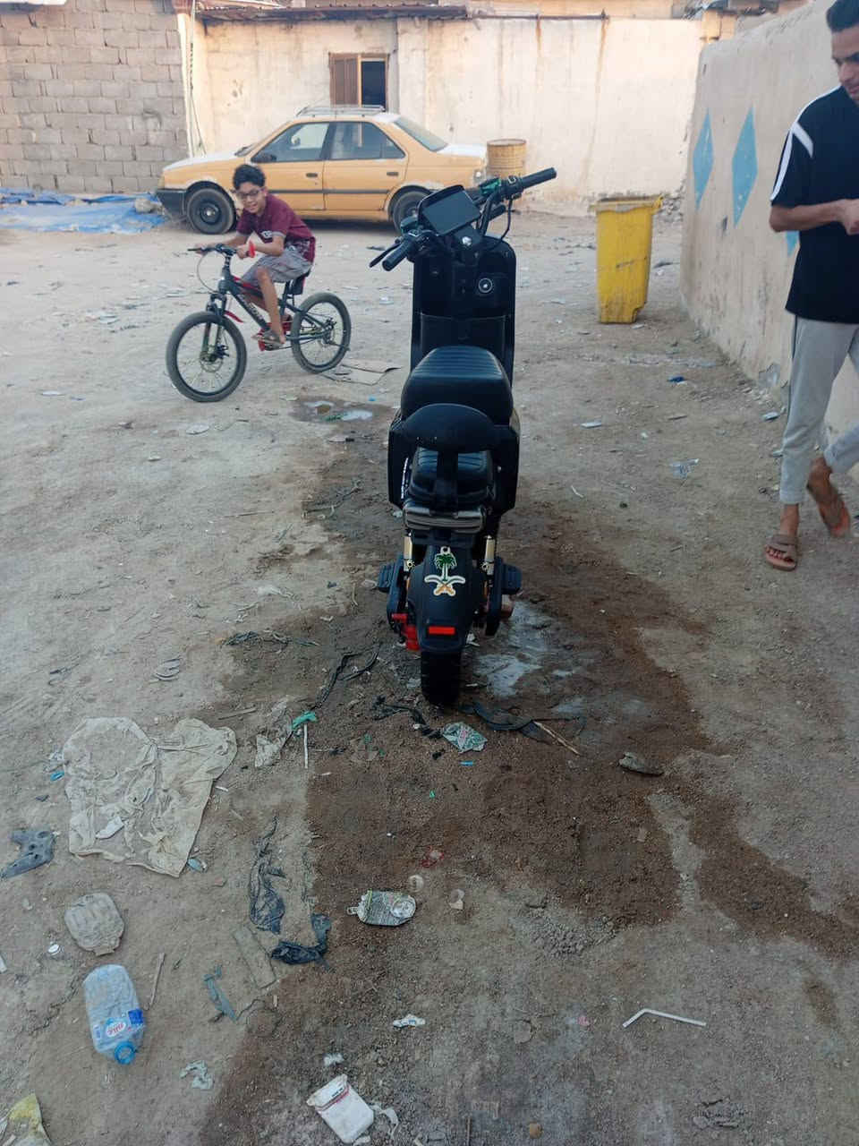 دراجه شحن R11 للبيع بطاريات جدد مكفوله  الدراجه جديده السعر 600 وبيها مجال للاستفسار ***********
