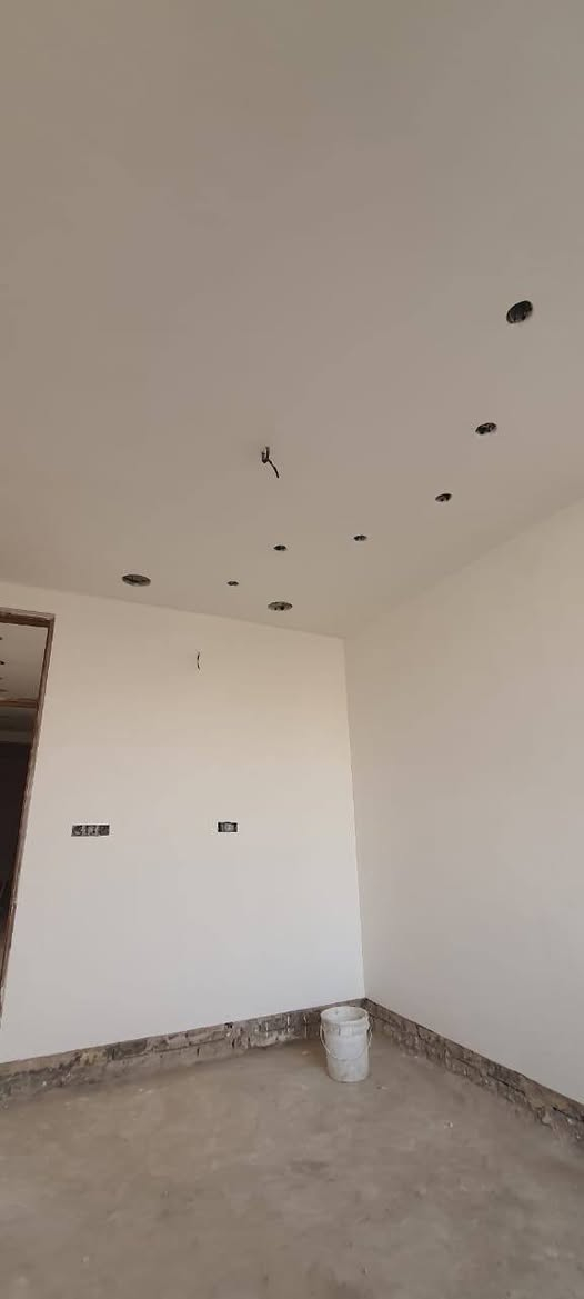 مبيضجي شغل درجه اولى شرط استلام مهندس 
كادر كامل سعر المتر 6 الف متفرغ حاليا ***********

