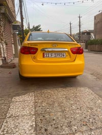 النترا 2010 بسمي  محرك 2000  كلها ليبل واحد بس جاملغ  يسره مبدل اصلي ا...