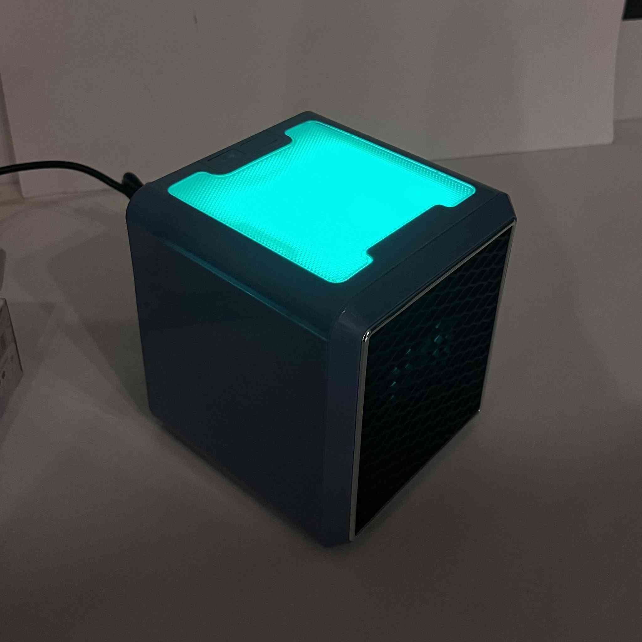 🔥❄️ خليك دافي بسرعة وسهولة!

دفاية سيراميك Handy Heater Pure Warmth:

• حرارة قوية وسريعة بتقنية السيراميك 🔥
• 3 مستويات تشغيل 🌡️
• فلتر True Shield ينقي الهواء 🍃
• سطح بارد الملمس وحماية تلقائية ✅

تصميم مدمج وسلك مخفي، دفاية مثالية للمنزل أو المكتب 🏠

