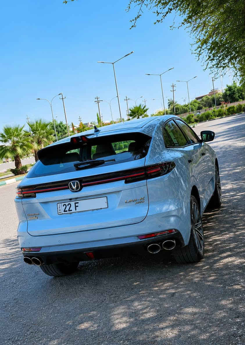 🚘 للبيع | شانجان UNI-K موديل 2022
سيارة بحالة ممتازة، نظيفة جداً، وكالة.
🔹 المواصفات: ✅ موديل: 2022
✅ محرك 2.0 لتر تيربو بقوة 226 حصان
✅ ناقل حركة أوتوماتيك 8 سرعات 
✅ نظام دفع ذكي بثلاثة أوضاع (2WD / 4WD / AUTO)، مع إمكانية اختيار نمط الدفع المناسب حسب الطريق وظروف القيادة
✅ أوضاع قيادة متعددة: Normal / Eco / Sport
✅ نظام قيادة شبه ذاتية  مع المحافظة على المسار ومثبت سرعة راداري متكيف، والمساعدة في القيادة 
✅ نظام التحذير من الاصطدام الأمامي 
✅ نظام مراقبة النقطة العمياء والتنبيه عند تغيير المسار وتصحيح المسار
✅ نظام DVR محيطي يقوم بتسجيل الفيديو عبر كاميرات السيارة من جميع الجهات أثناء القيادة
✅ حساس المطر مع الإغلاق التلقائي لجميع النوافذ عند هطول الأمطار
✅ فتحة بانوراما
✅ مقاعد جلد كهربائية مع التدفئة والتبريد
✅ كاميرات 360 درجة
✅ حساسات أمامية وخلفية
✅ رادار ومثبت سرعة ذكي
✅ شاشة معلومات وترفيه كبيرة
✅ تشغيل بالبصمة ودخول ذكي 
✅ شاحن لاسلكي للهاتف
✅ نظام صوتي Sony
✅ باب صندوق الخلفي كهربائي ذكي
✅ إضاءة LED أمامية وخلفية
✅ جنوط رياضية قياس 21 إنش
📌 الممشى: 75,000 كم.
✅ السيارة وكالة وما زالت ضمن الضمان.
✅ جميع الصيانات الدورية وتبديل زيت المحرك أُجريت في الشركة (الوكيل).
💰 السعر: 185 ورقة (قابل للتفاوض).
📍 الموقع: كركوك.
📞 للاستفسار: ***********
🟢 متوفر واتساب على نفس الرقم.
السيارة نظيفة جداً، لا تحتاج أي مصروف، وجاهزة للفحص في أي مكان يتم الاتفاق عليه.
