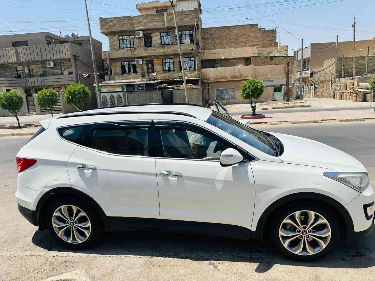 سلام عليكم من رخصة مدير الكروب
سنتافي خليجي 2014 بابل
محرك 3300=6سلندر 7راكب
فول مواصفات عدى بانوراما 
بدون ضربه أو تبديل
التبريد 3قطع 
رقم جديد تحوي مباشر
السياره بسمي 
السعر 153وبي مجال
مكان.السياره بغداد 
سونار مرفق بل منشور كلشي واضح 
***********ابو سجاد
