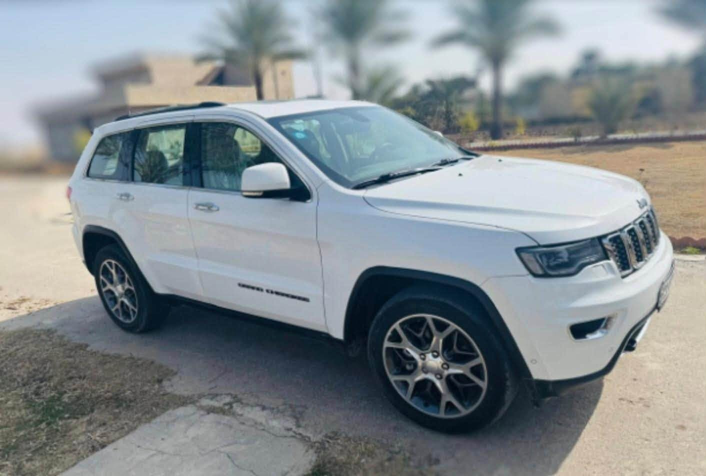 جيب لمتد خليجي
موديل 2019
ماشيه 64 ميل 
رقم بغداد ب اسمي 
باب الامامي مفتوح عكس جهة السايق

السعر 25700$
***********
