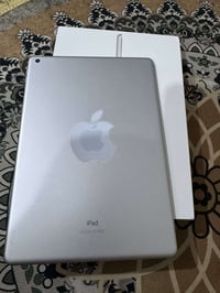آيباد ٩ • ٦٤ • مكفول