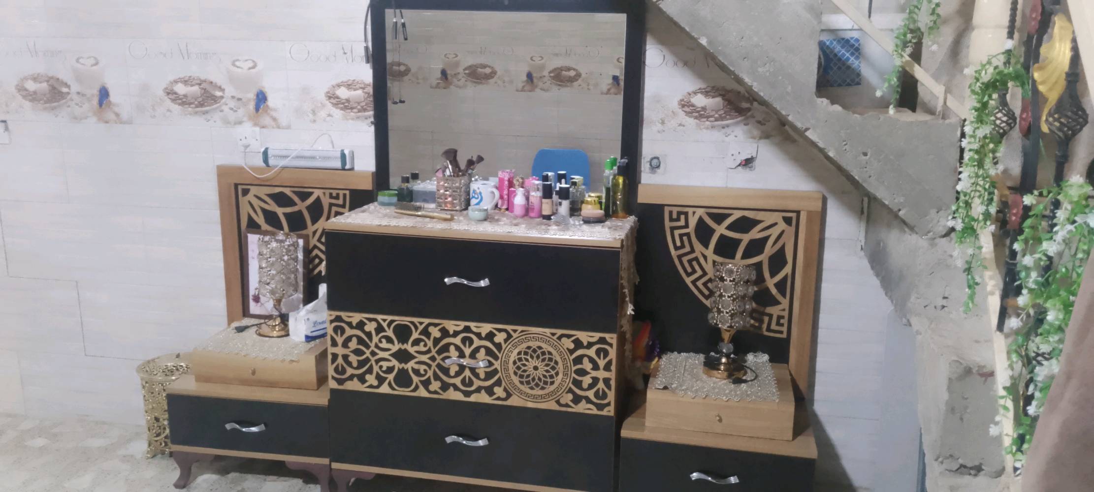 غرفه نوم مستعمله عالعنوان نهاية حي اور الغرير 
بس الجربايه فاتحه ما عندي مكان السعر 150قفل