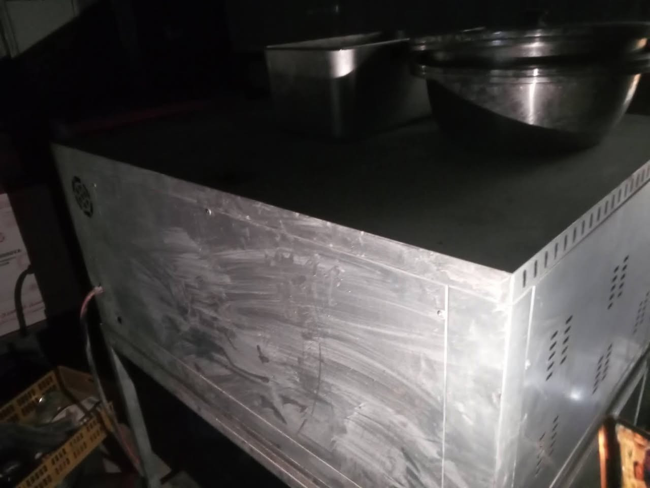 فرن بيتزا للبيع سعر 600 بي مجال شي قليل نظيف بهرز المثلث ‏‪***********‬‏
