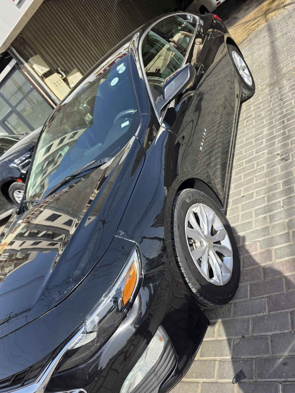السلام عليكم #للبيع ماليبو LT نص مواصفات
رقم اربيل جديد وسنوية جديدة باسمي تحويل ثاني يوم
سيارة جديدة وجاهزة للاخير
حادثهة طخة بالبنيد والجاملغ
بدون صبغ بدون صبغ فقط تعديل بارد
مكينة 1500 توربو
ماشية 44الف
المواصفات :
-رادار امامي وتوقف ذاتي
-حساسات خلفية
-تحديد المسار
-بصمة + تشغيل عن بعد
-ويل كب كروم وتخم تاير كونتيننتال USA
-هيترات الكشنات وكرسي السائق كهرباء
-تحكمات ستيرن + مثبت سرعة
-مانع انزلاق
-اوتو ستوب
-شاشة + بلوتوث + واي فاي وكار بلي
-كامرة خلفية
-مداخل usb + aux + type c
-تبريد قطعتين
-هاند بريك بصمة
مكان السيارة : بغداد سبع ابكار
السعر : 127 وبيهة مجال بسيط
للاتصال : ***********

