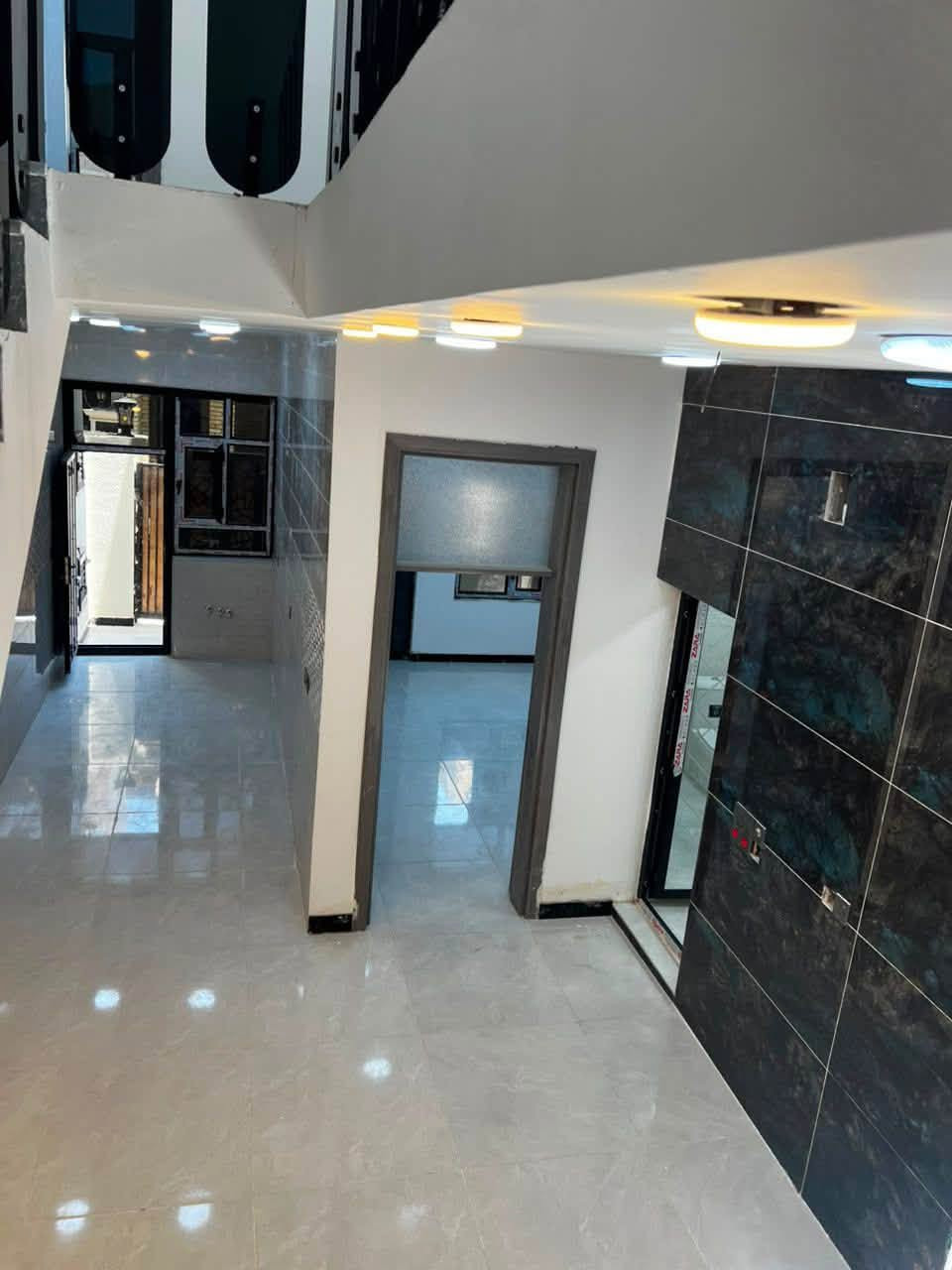 بيت للبيع  بناء حديث بعده زيرو البوعيثه سلطان قرب المدارس
تنازل شركه
100 متر طابقين 3 غرف نوم 2 حمامات 
تستلم مباشر شغل يخبل 
***********
***********
