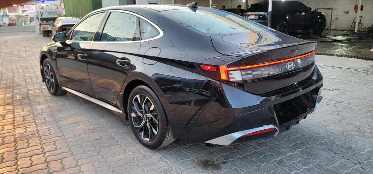 سوناته 2024 فول موصفات عده الفتحه ماشي 60 الف حادثه موجود بل منشور مكانهه بغداد اليوسفيه حادثهه بدون ارباك الاستفسار *********** متواجد واتساب  السعر 170 وبيهه مجال بسيط علماً ان سياره شهداء بابل
