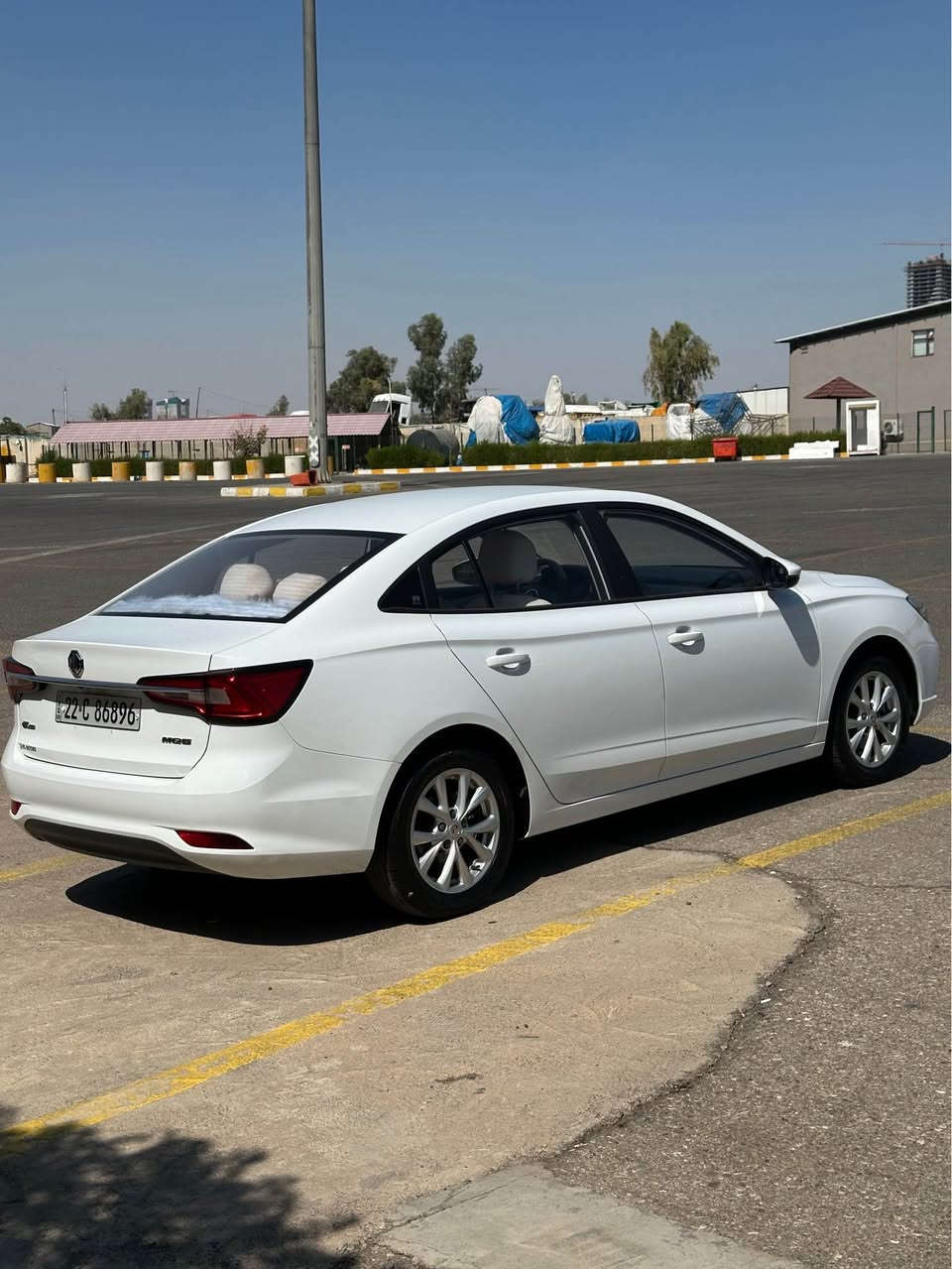 Mg 5 ستاندارت 
مۆدێل 2023
 بێ بۆیاخە  دو سێ جێگای بچوک پیدی ئاری هەیە 
ماوەی رۆیشتنی ٤٢ هەزار کم رۆشتوە 
بە ناوی خۆمە و گێر مەکینە تەبرید بەشەرت 
سەیارەکە تا بڵێی خاوێنە 
 *********** أربيل, العراق
