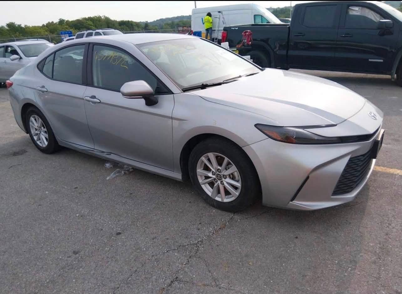 (((مكتب اسديرة لتجارة السيارات)))

📆تاريخ المزاد:2/9/2026

نوع السيارة: TOYOTA CAMRY LE 2025

الضرر موضح في الصورة

 السعر يحدد في المزاد 

للاستيراد يرجى التفضل بزيارة المكتب

📍موقع المكتب: اسديرة طق طق قرب مول انيس 
للاستفسار:

***********
اهلاً وسهلاً بكم ونشكر ثقتكم بنا💙
