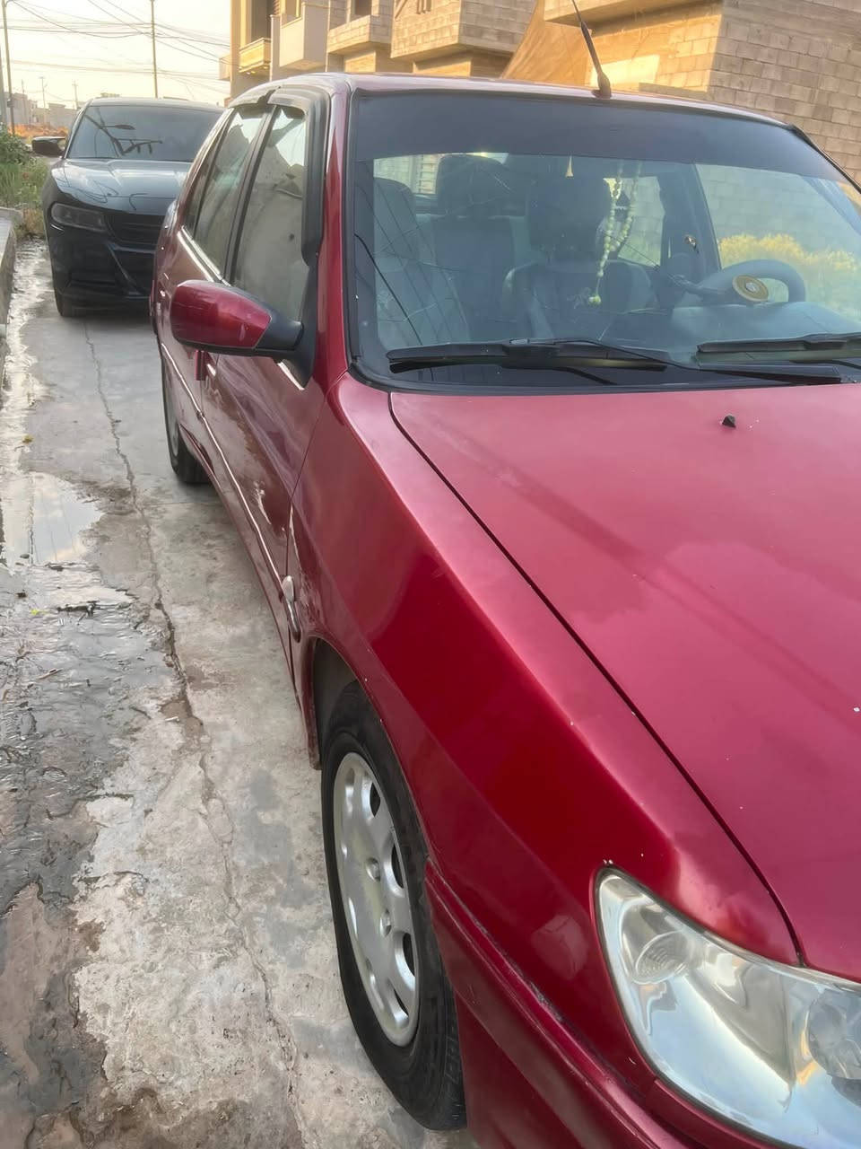 السلام عليك للبيع او مراوس مع سيارة احدث و اوتماتيك
بيجو 306  موديل 2002 فرنسي

محرك وكير شرط 

تبريد ثلج علسويج

طخم حداديه جديد 

كهربائيات كلها شغاله 

جامات كهرب 

قفل مركزي 🔐

طخم تاير جديد 

رقم نينوى بأسمي رقم وسنويه كلو جديد شرط التحويل 

🚫صبغ عام جماليه ظررها باب السائق وباب خلف وضربه خفيفه جداً من خلف فقط 🚫
السياره جاهزه ونظيفه 

العنوان موصل  الايسر 
***********

للإستفسار الاتصال 
السعر 39 وبيها مجال بسيط
