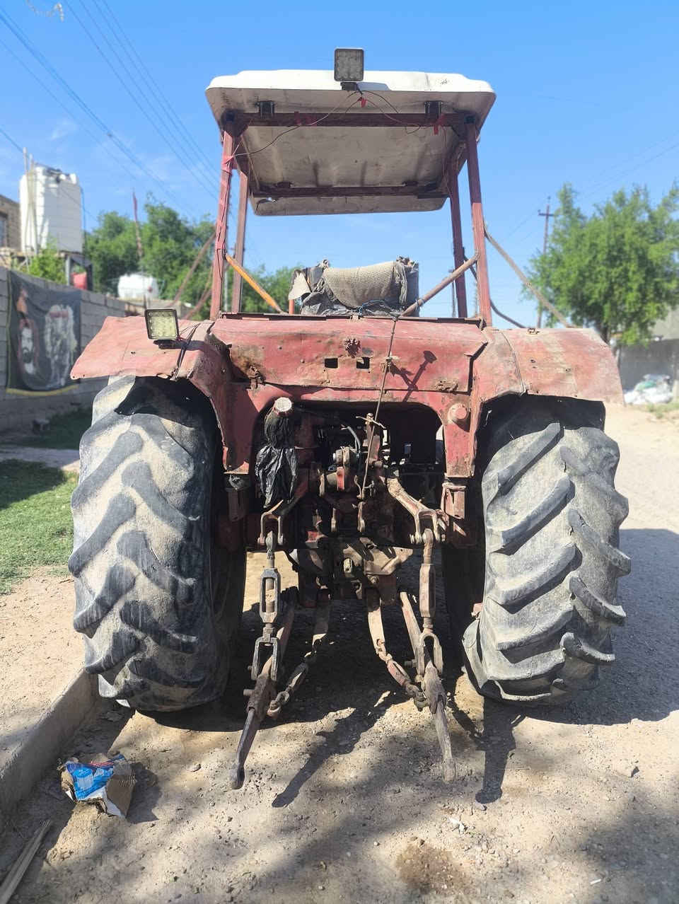 السلام عليكم مكينة بلاروس للبيع أو مراوس مكينة جاهزة للكراب أي نقص مابيها محرك كير اكسل جهاز مكفول كفاله عامه ستيرن دنفص مكاني ميسان الشراي يتصل ***********//***********
