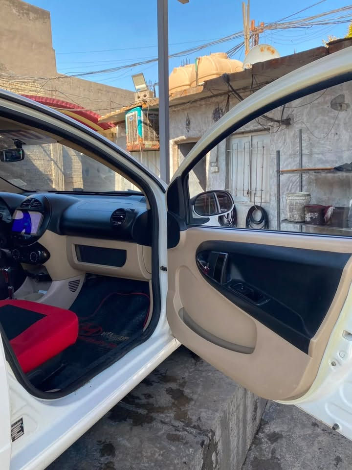 السياره خير من الله السياره مال ابنيه
السياره سنويه هزه جديده 
تبريده صدره السياره كله جديد 
#السياره كير مكينه ما مفتوح #
ماشيه37الف 
السياره نضيفه كلش كلشي ميحتاجله 
#ضربته الجاملغ  جه السايق بس مصبوغ ما مواصله لا شواصي ولا لغد #
المكان الكريعات 
الاستفسار 
***********
