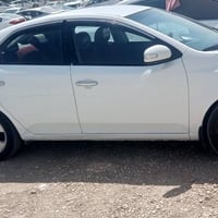 سيراتو ٢٠١٠ • مكينة ضعيفة • صبغات