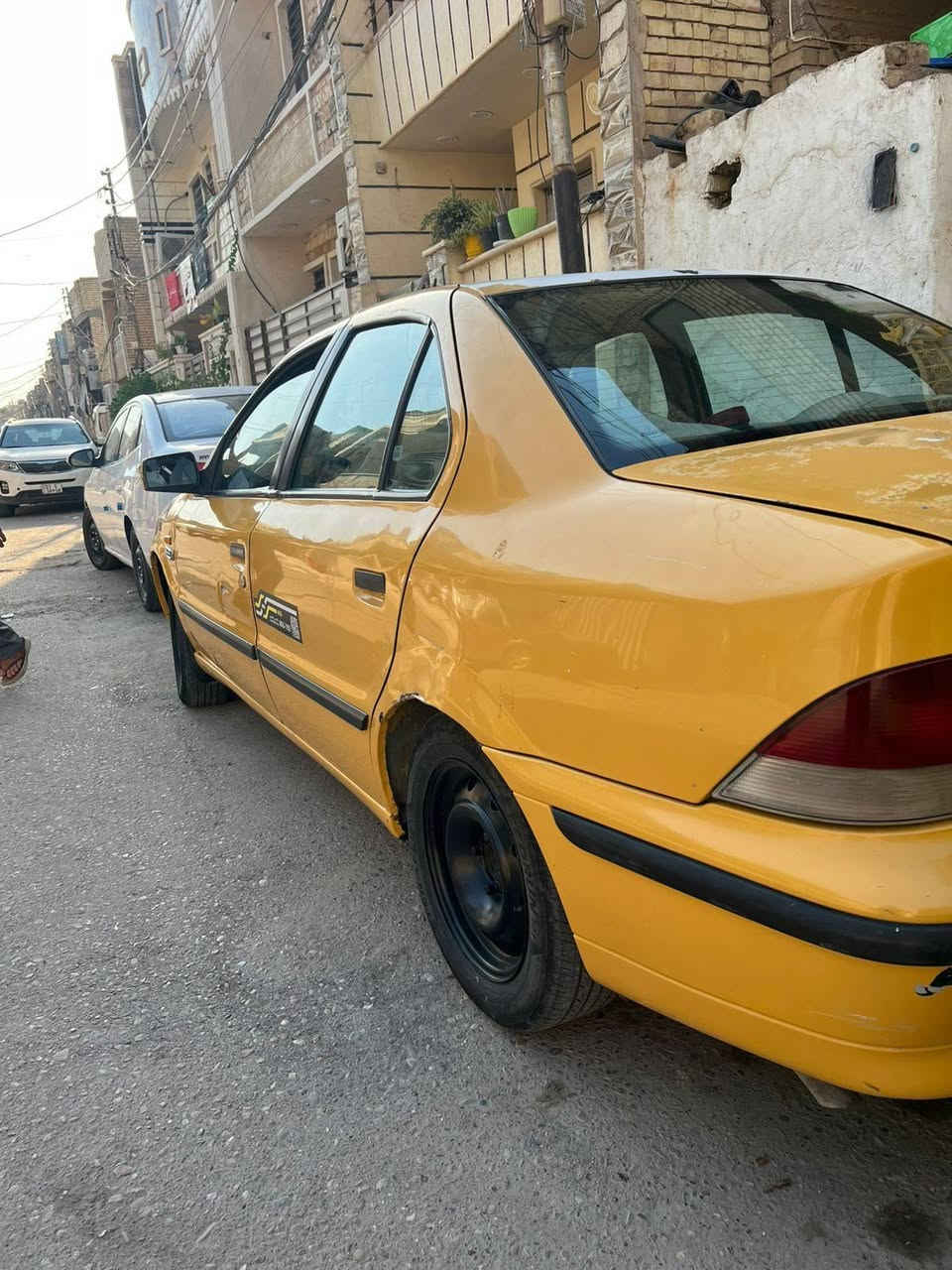 السلام عليكم 
عندي سمند للبيع موديل 10 رقم انكليزي جديد بسمي تحويل ثاني يوم السياره كامله تبريد ثلج كاملة بس بيهه نواقص خفيف متكلف مكان السياره بغداد الشعب حي ور سعر 26 بيهه مجال شي قليل رقمي ***********
