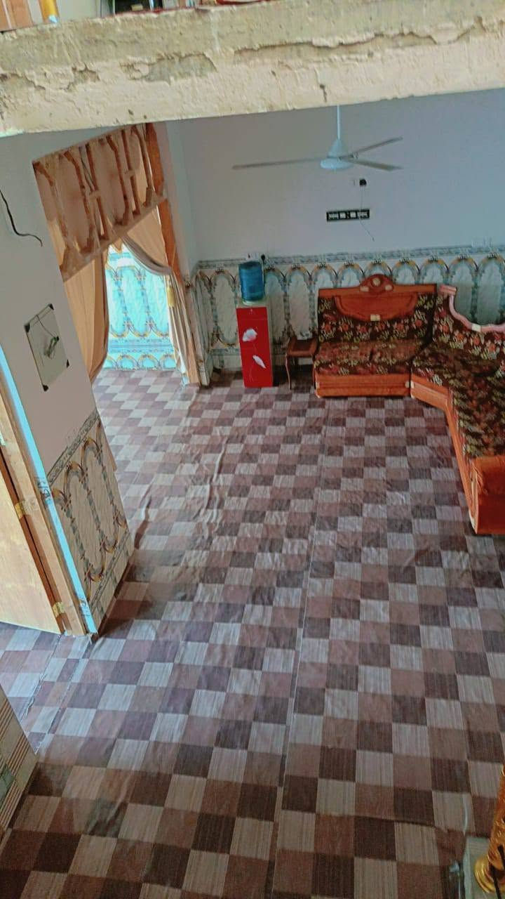 تفاصيل البيت
طابو زراعي سند ٢٥
المساحه ١٩٠م واقع حال
الواجهة ١١ والنزال ١٨
الموقع حي الصحه خلف المسبح الأولمبي
يتكون من طابقين
الطابق الأول غرفتين نوم ومطبخ وصاله مفتوحه على الهول ومجمع صحيات عدد ٢ داخليه وخارجيه
الطابق الثاني غرفتين نوم وهول ومجمع صحيات
البيت كامل من جميع التفاصيل البناء ما عدا الارضيه البيت  والواجهيه
السعر ١٤٥ مليون  للتواصل هذا الرقم ***********
