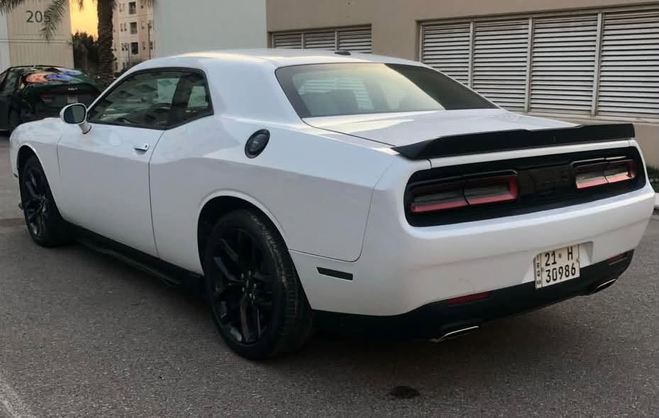 سلام عليكم
🔥🇺🇸للبيع أو مراوس 
| دودج جالنجر SXT 2020 
🚘 الموديل: 2020
📍 المكان: بغداد – بسماية
📋 باسمي | تحويل ثاني يوم
🛣️ ماشية: 92 ألف مايل
💰 السعر: 147 ورقة
⚡ المواصفات:
▪️ فئة SXT
▪️ محرك 3600 V6
▪️ داخلية بيضاء راقية
▪️ بصمة تشغيل
▪️ بصمة أبواب
▪️ تشغيل عن بُعد
▪️ لايتات زينون
▪️ حساسات
▪️ كراسي كهرباء
▪️ ويل نجمة قياس 20
🛠️ صبغ: 3 قطع أمامية فقط
📸 صور الحادث موجودة بالمنشور
📡 السونار موجود بالمنشور
✅ السيارة جاهزة للفحص
✅ البيع أو المراوس
📞 للاستفسار: ***********
📍 بغداد – بسماية
