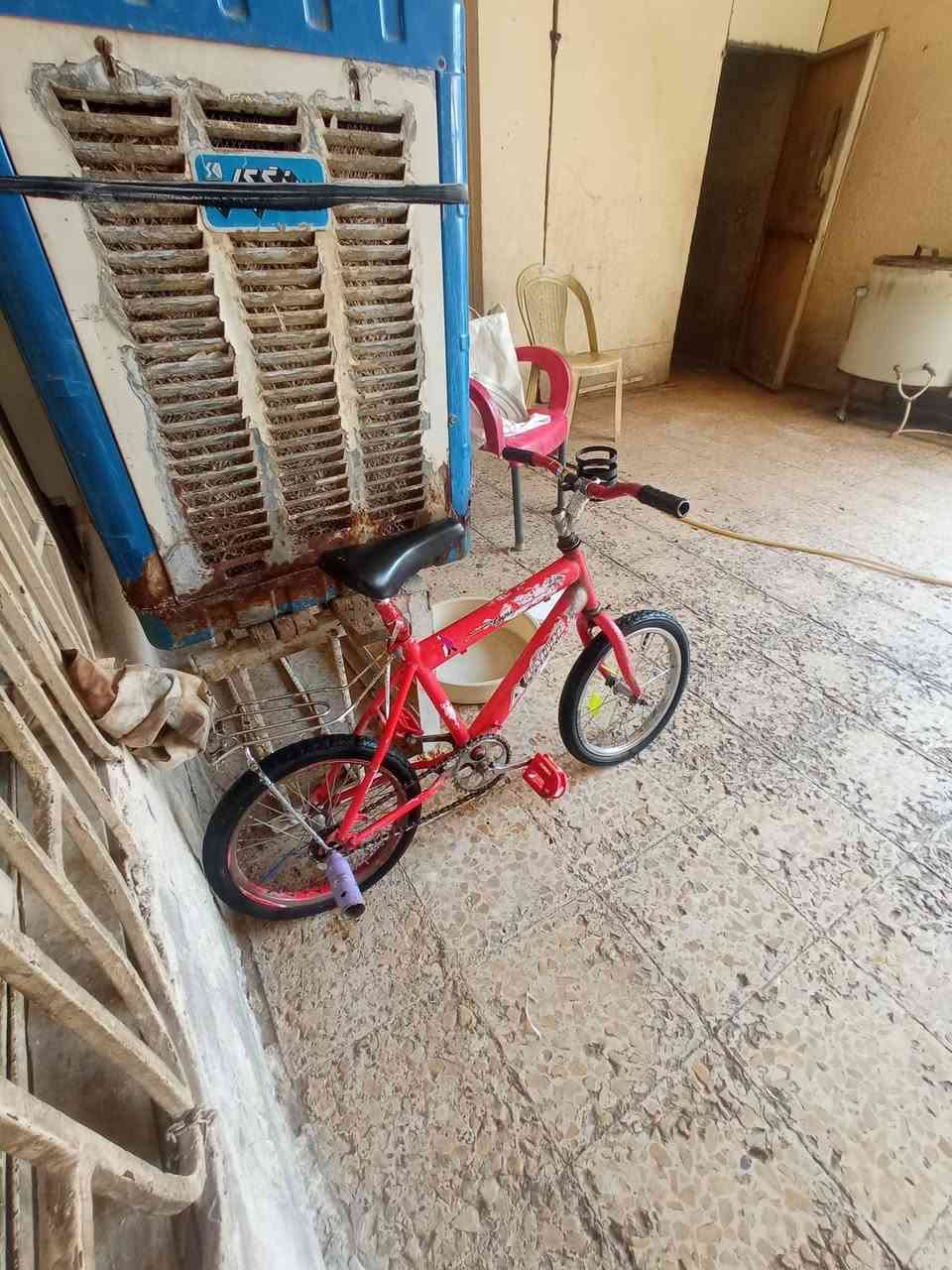 سلام عليكم للبيع البايسكل نضيف كلش حلوه البايسكل نضيف كلش حلوه البايسكل مكفول من صبغ مكينه جديده صينيه جديده السعر 15وبي مجال العنوان بابل الحله نادر الثانيه***********
