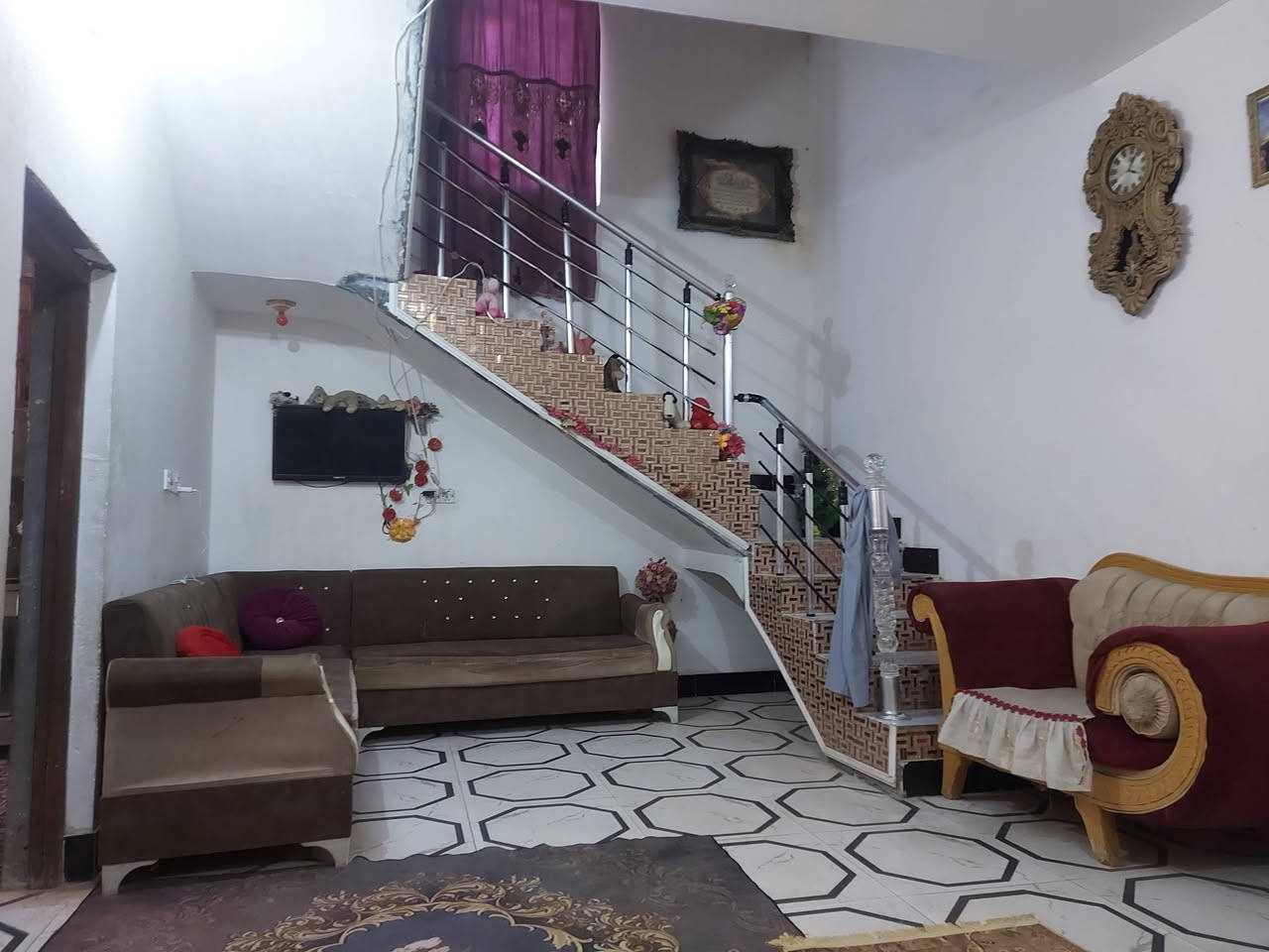 بيت بحي سبل بصف مدارس نزله ثانيه *********** واتساب وتصال متوفر
