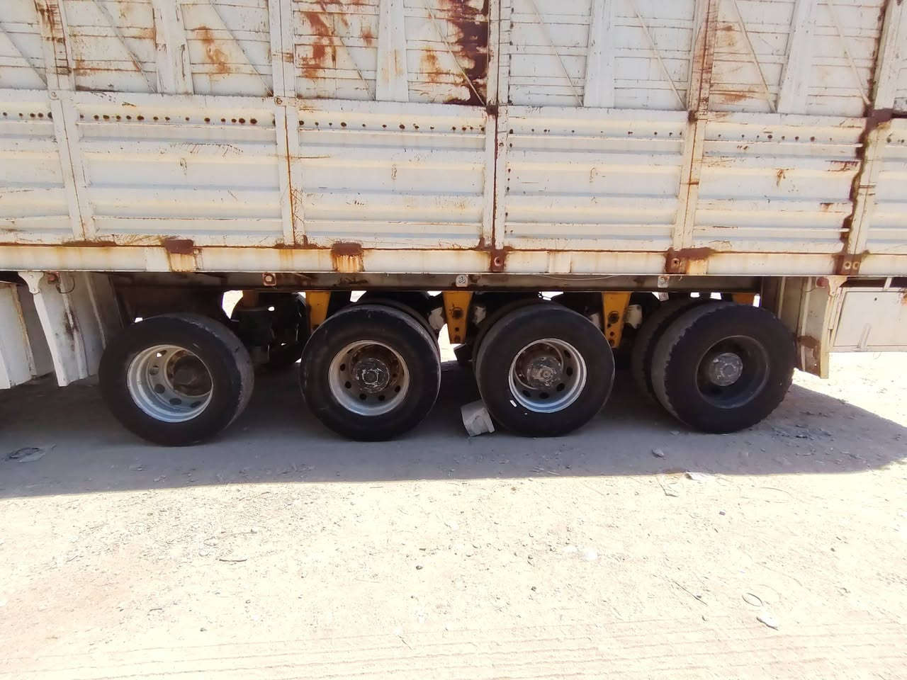 للبيع عربانة حدادية 
للاستفسار***********
