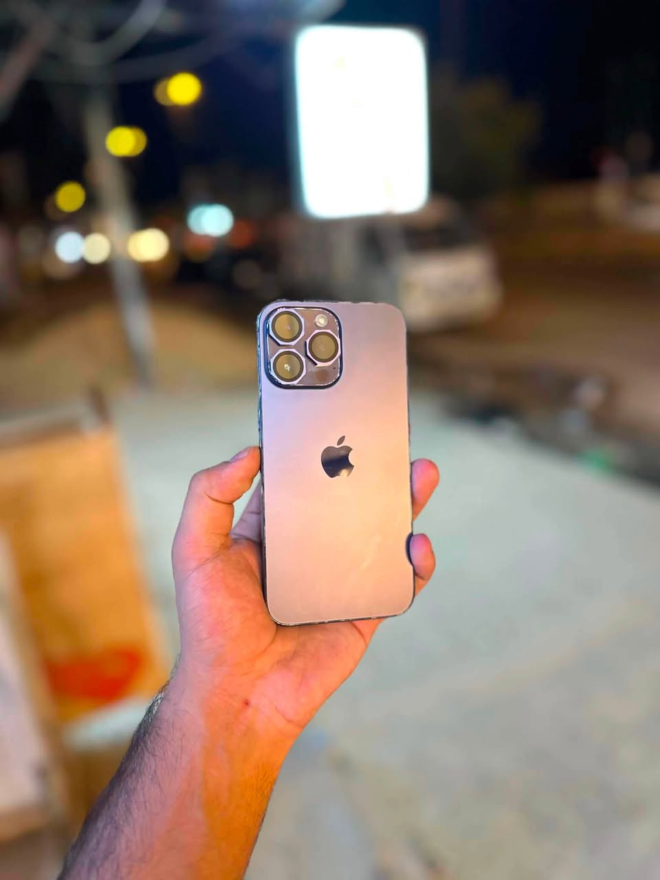 14 برو ماكس
شرق اوسط دبل خط 
ذاكره 256 
بطاريه 100 مبدله 
ومبدل شاشه نوعيه جيده
فيس ايدي شغال✅
نضيف ومرتب 
سعره 535 وبي حك جيه 
***********
