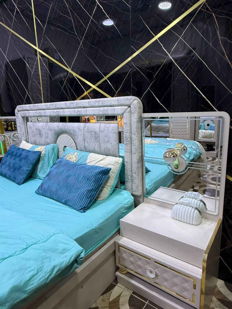 غرفه اخشاب تركي تصميم زاويه النضافه 99/100 المكان البصره الجمعيات خلف مستشفى ابن البيطار للاستفسار اكثر الاتصال على الرقم *********** انا مكلف بنشر 
ستوه مشترينه 3 ملاين
سعر البيع 1750 البصرة, العراق
