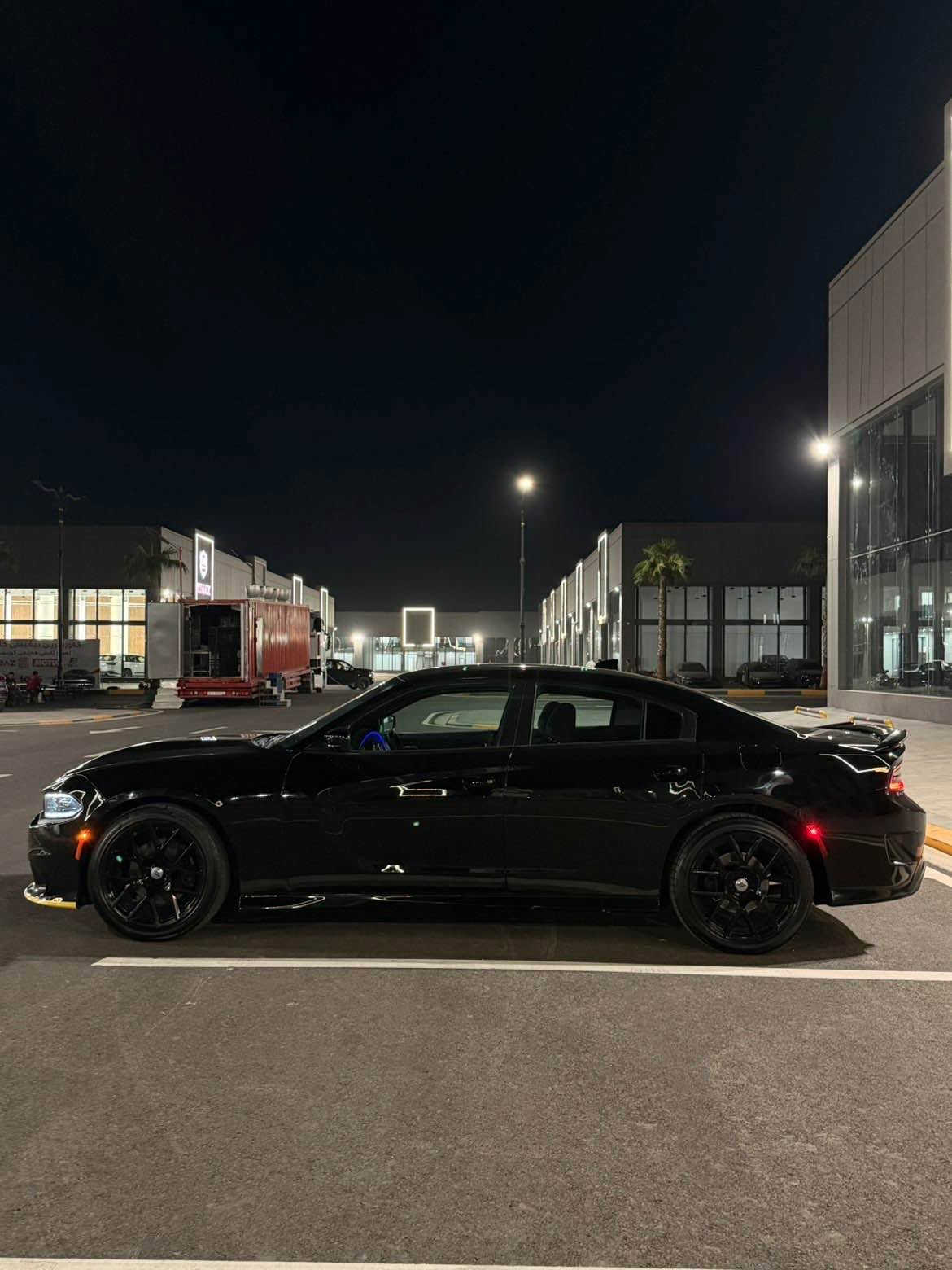 سيارة دودج تشارجر GT 2019 للبيع بأسعار مناسبة حبيت أشارككم هالسيارة الرهيبة! دودج تشارجر GT 2019 لون أسود، عداد 120 ألف ميل، أمريكي، فيها 3 قطع صبغ، ومحرك 6 سلندر 3600، وكراسي كهربائية ومريحة، مع شاشة أمامية لمسية 11 إنش، ونظام ملاحة، وكاميرا خلفية، ونظام تشغيل عن بعد، واستيرن كامل، وناقل حركة 8 سرعات، والكثير من الميزات الرائعة. السعر مناسب جدا، وإذا حابب تستفسر أو تشوف السيارة، اتصال أو واتساب ***********. موجودة بأربيل أربيل, العراق
