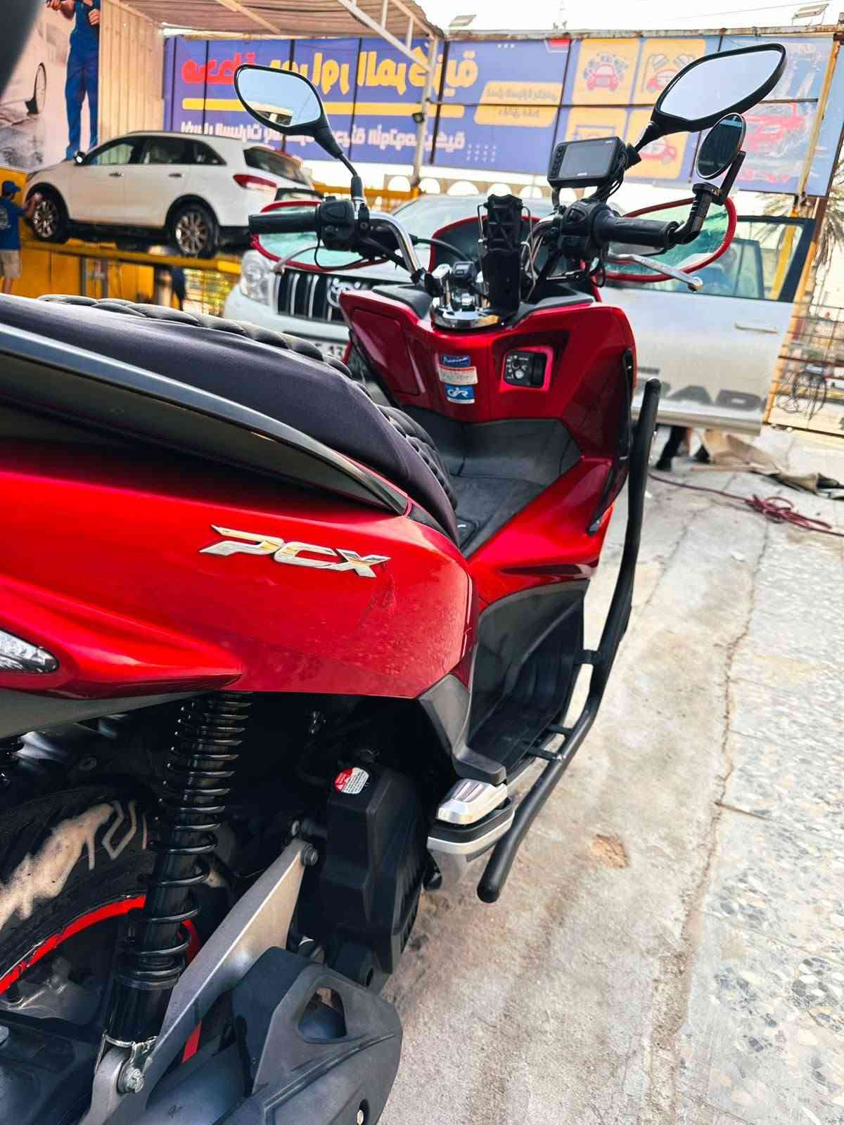 سلام عليكم🏍 دراجهPCX محرك 125ياباني🇯🇵 جيل ثاني
حساس ازدحام حرف A تدفئة بل ستيرن دبل اشاره
كامرات 📽اماميه و خلفيه🎥 صوره و صوت🎙  تسجيل شهري تحديد موقع📍 GPS  درع🛡 صندوق مالته الاصلي سستم 🎧🎼سماعات بل صندوق صوت كلش عالي دبلات الخلفية مال جيل الرابع يعني طسته كلش حلوه (دراجه بدون رقم) {منفيس الدراجه موجود و المكاتبه المعرض موجوده}  
عنوان بغداد حي اور قرب مستشفى المؤيد الأهلي 2
سعره ٢٢💲 ورقه بيه مجال خابرني و بل خدمه ما اقصر وياك
***********
***********
