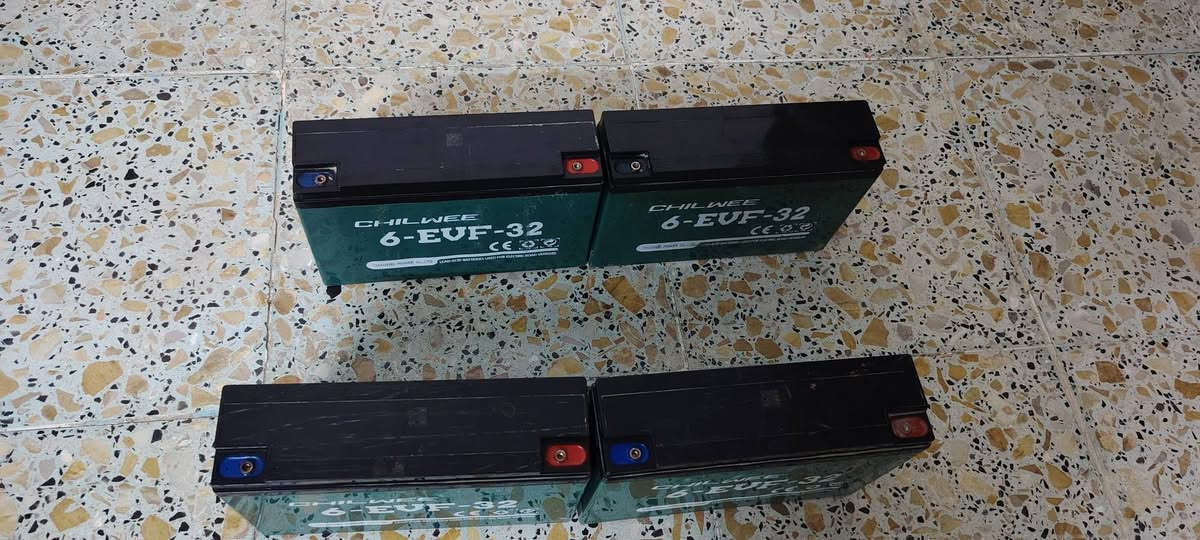 سلام عليكم ورحمة الله وبركاته البيع بطاريات 32 امبير عل فحص عدد 4  سعر 100  وابيهن مجال الطيبين مكاني فلوجه *********** كورك  وبي وتساب
