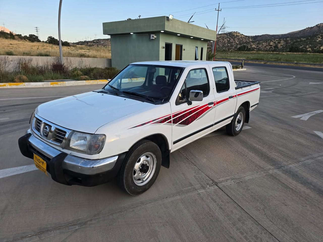 نسان پیکاپ  مۆدێل 2002
ناوسوچوارجام کارەبا
قوفل مەرکەزی دەبڵ گێچو 
مەکینەی بەخ تەبرید لەگەڵ سویچ🥶

چوارتایەی لۆک سەنەوی تازە 
بەناوی خۆمەوەیە ڕەقەم سلێمانی
 گێڕو مەکینەو ئەکسلی بەشەرت 
سەیارەکە زۆر زۆر جوانە ماڵی دۆستە
 دوسێ پەڵە کارتی هەیە

ژمارەی خاوەنی سەیارە
***********
***********
