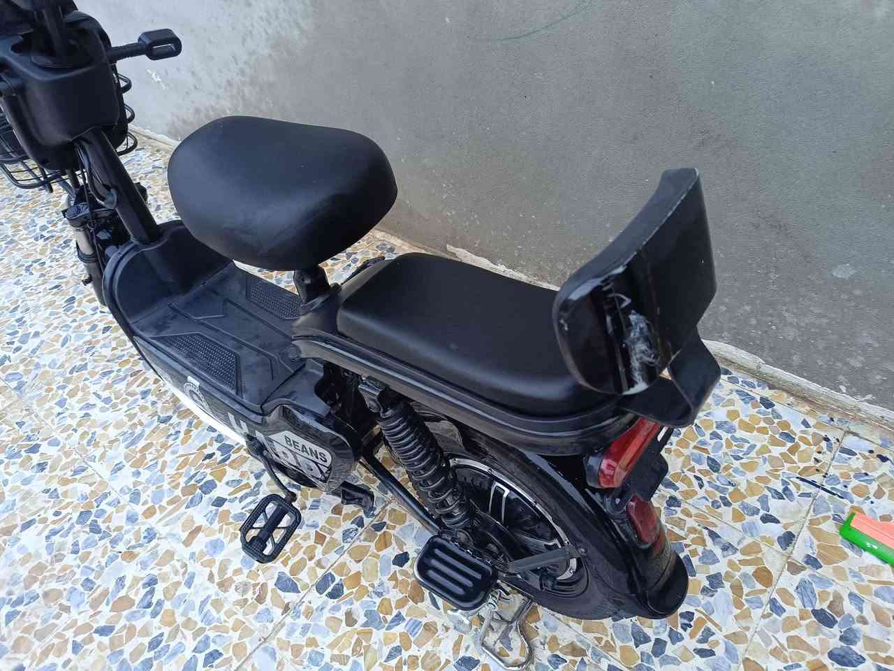 ماطور شحن يمشي 40 سرعة بي شاحنة جديدة الماطور حجم 16 جديد قبل 5 اشهر اخذتو الماطور كدام العين نضيف العنوان موصل جمعية حمورابي الشراي يتصل عل رقم ***********

