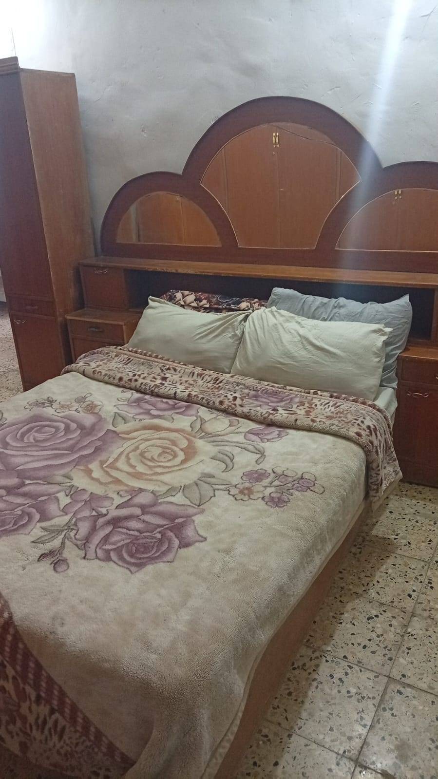 غرفة نوم • ٥ قطع • بعقوبة