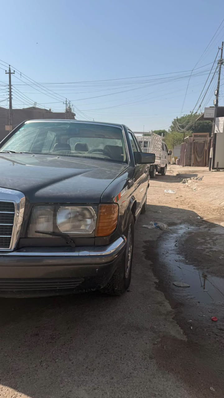 اخوان سلام عليكم مارسيدس رئاسي حجم 300SEL  موديل 1986 بغداد انكليزي بأسمي سنويه وهزه جدد سياره عل البلاد مكينتها وكير خيرمن الله تبربد ثلج صدر امامي خلفي جديد تخم تاير جاهزه للأخير ربع ماعايزه تراي صاروخ  رش عام جماليه ماببها اي ضرر ولاخياس ولاضربه قواعد كلهن سليمات السعر43 وببها مجاال شي بسيط  بغداد االعبيدي  واتساب ***********
