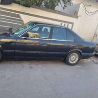 بي إم 525 • ١٩٨٧ • رقم بغداد