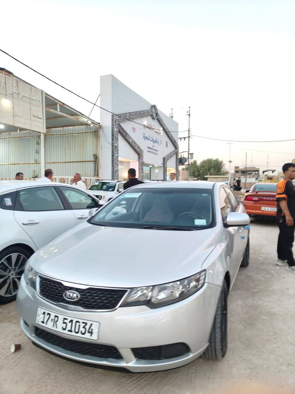 سيراتو 13 خليجيه بدون ضربه فقط صبغ سياره جاهز مكينه كير حداديه تبريد تخم تاير كرتون ماشيه 190  مراوس والسعر 93 وبيه مجال مكاني ناصريه مركز ***********
