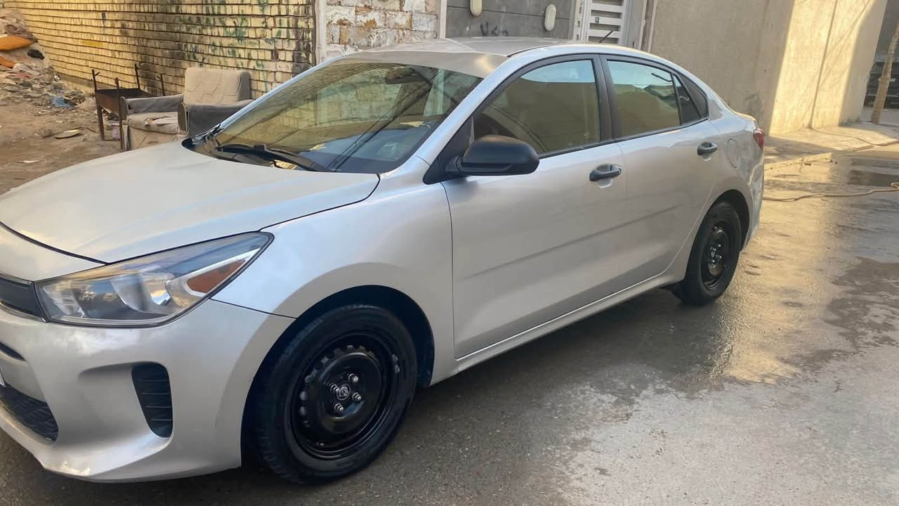 سلام عليكم
للبيع كيا ريو مديل ١٨ حره باسمي رقم بغداد سنويه وهزه كله جديد بيها جاملغ وبنيد تبديل وباب كلير ملاون مكينه ١٦٠٠ جديده لاتنقيص ولاتبخير سياره جاهزه من كلشي مكينه وكير وحداديه تبريد ثلج سعرها ٩٣ وبيها مجال مكاني نجف ***********
