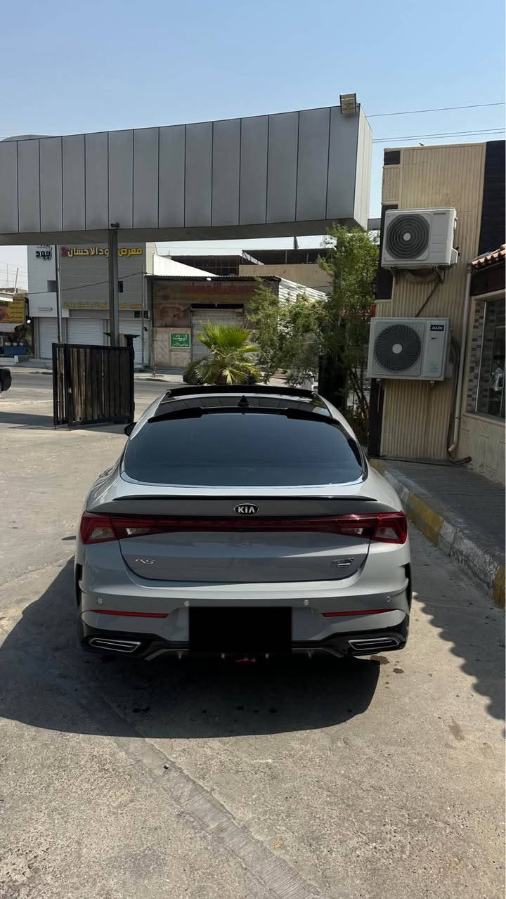 للبيع كيا K5 GT-Line موديل 2021
محرك 1600 تيربو (1.6T) AWD
ممشى السيارة 84 mi
كير أوتوماتيك 8 سرعات
لون اسمنتي / وارد أمريكي

السيارة GT-Line كاملة مواصفات، استخدام شخصي ونظيفة 

المواصفات:
• تشغيل بصمة + تشغيل عن بعد
• دخول ذكي (Keyless)
• شاشة كبيرة + Apple CarPlay & Android Auto
• شاحن لاسلكي
• كاميرا خلفية + حساسات
• رادار + مثبت سرعة ذكي
• Lane Assist + Blind Spot
• فتحة سقف بانوراما
• كشتات تدفئة
• ستيرن تدفئة
• ترحيب بالسائق
• مقاعد GT-Line جلد/سبورت
• ستيرن رياضي حرف D
• إضاءة LED كاملة
• نقاط عمياء
• USB + AUX + Bluetooth
• ريموت ستارت والتحكم بالمناخ
• وضعيات قيادة متعددة (Sport / Normal / Smart)
• وباقي مواصفات الـ GTI لاين معروفة

•سياره معوقين مثنى حادثها جاملغ وبنيد وباب سائق فقط براغي مفتوحة فقطط

سعرها 145 بي مجال بسيط مكاني بصرة
رقم الهاتف : *********** البصرة, العراق
