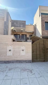 زيونة 712 • ٢٤٠م² • ٥ غرف