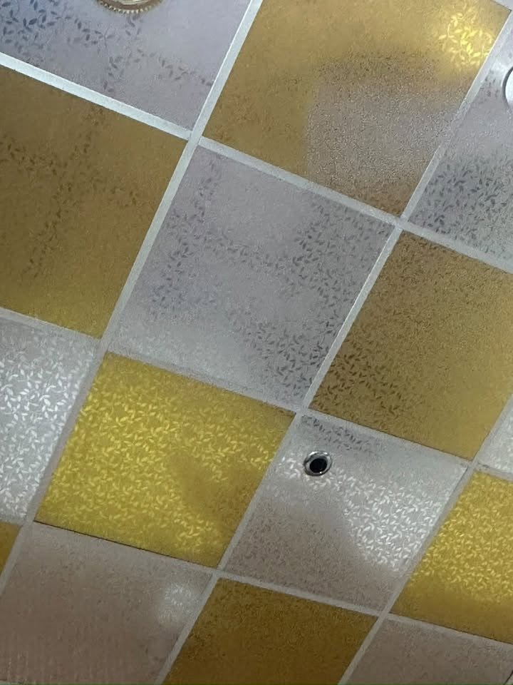 جدد كلش اكثر من 50م كلهن ب 80 الف 
في حي اريدو ***********
