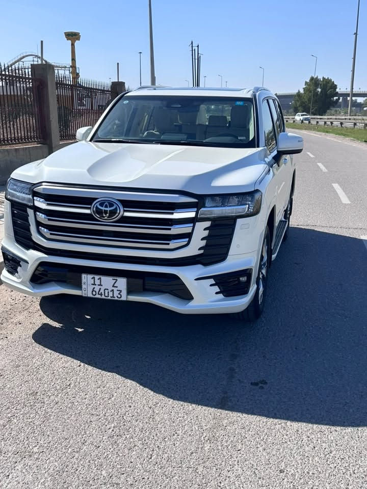 GX.R limited S 2025 
ضمان ساز - مع حماية XPEL أمريكية
 العداد: 1800 كم فقط (بحالة الوكالة).
 الضمان: شركة (ساز) 3 سنوات أو 100 ألف كم.
 رقم بغداد، السنوية باسمي (تحويل مباشر).
 الحماية: مغلفة بالكامل PPF نوعية XPEL أمريكية (اني مستورد الرولة من امريكا) لأقصى حماية.
 لمحة عن المواصفات:
• رادار أمامي، 8 إيرباك، عداد ديجيتال، 3 شاشات.
• إضاءة محيطية، مرايا شفط، شاحن لاسلكي، ثلاجة.
• تبريد وتدفئة قطعتين، دبل كامرة بالمراية الداخلية.
• داخلة صيانة دورية بالشركة 3 مرات ،كل غراضها موجودة وزيرو غير مستخدمة من سماعات وطفاية وحتى السبير غير مستخدم.
• سيارة تتعب تكول جديدة طابكها بالكراج جوا القمرية نادرا اطلع بيها عندي سيارة ثانية استعملها لمشاويري ومشاغلي وهذا سبب البيع.
 السعر: 776 ورقة (77,600) 
 المكان: بغداد - حي الجامعة.
***********
