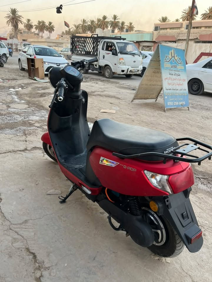 دراجة شحن هوندا ياباني
 موديل 2025 
حجم صغير يعني 60 تمشي وتكدر تبرمجها لل 100
مابيها اي مشاكل البطاريات كلهن جديدة 
السعر 850 الف 
المكان الطي 
الرقم ***********
الهاتف للتواصل ومتواجد على الواتساب
