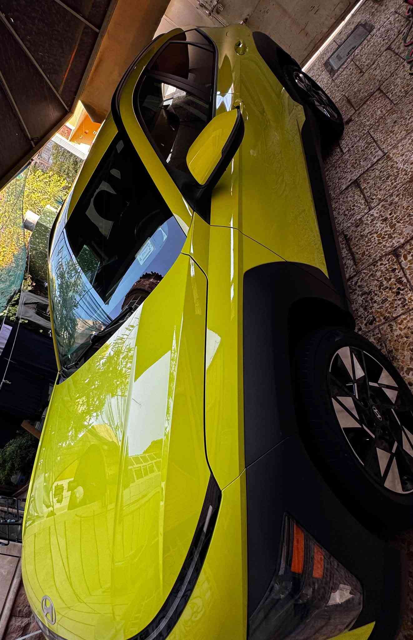 السلام عليكم للبيع هيونداي كونا 2024 وارد امريكي 
السياره بدون ايرباك بدون دواخل فقط بارد على كد شبر بالجاملغ الايمن 
ماشية 42 ميل
شاشة كبيرة 
رادار امامي وخلفي وتوقف ذاتي 
تشغيل عن بعد
فور ويل ذكي 
السياره بدون رقم 
***********
