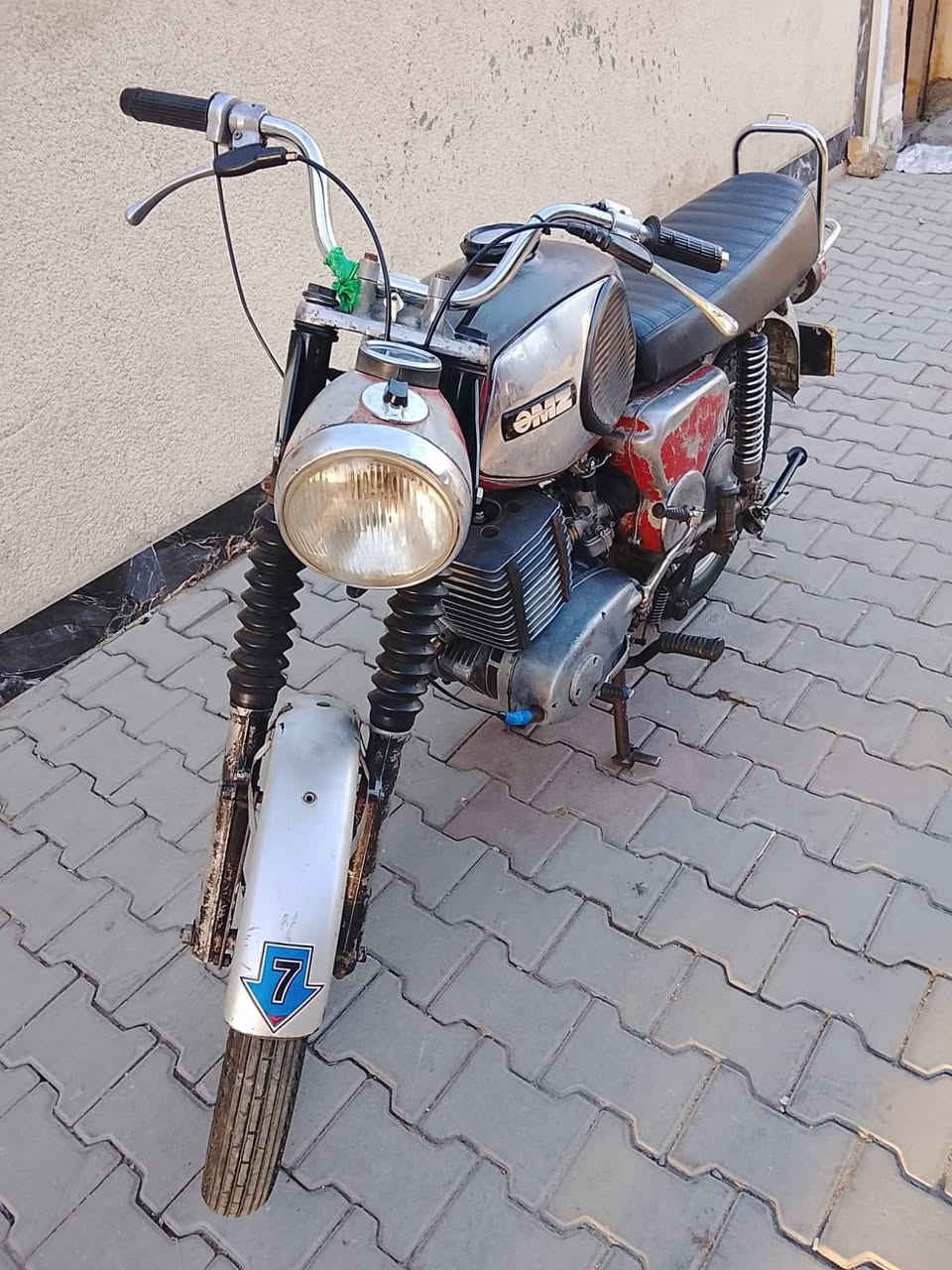 يالله السلام عليكم دراجه 81MZ اللبيع بدون فقط الحيم بل الخشم سايس4 مكان الدراجه بغداد ماجاوب خاص اللستفسار  رقم صاحب الدراجه *********** اني مكلف بالنشر ملاحضه اعادةالنشر بسبب الوعود الكاذبة
