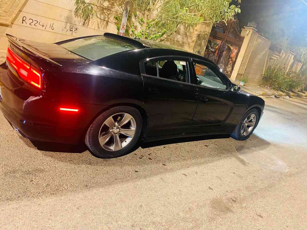 جارجر موديل 2012 كلين السياره وارد كندي
كفاله عامه السياره ب اسمي تحويل ثاني يوم 
برغي مابيها نقص  جاهزه من كل النواحي 
رقم اربيل 
السعر 155 وبيها مجال 
الاستفسار الاتصال 
***********
