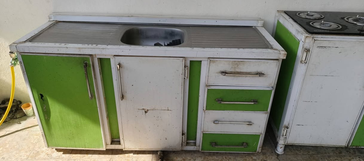 كلهن ب175نص تخم وسنك متر ونص وطباخ كاونتر معوز ترتيب مجمع بيتي الاول مكانهن تواصل مع مندوبه ام ميار ***********مراسله فقط وات ساب
